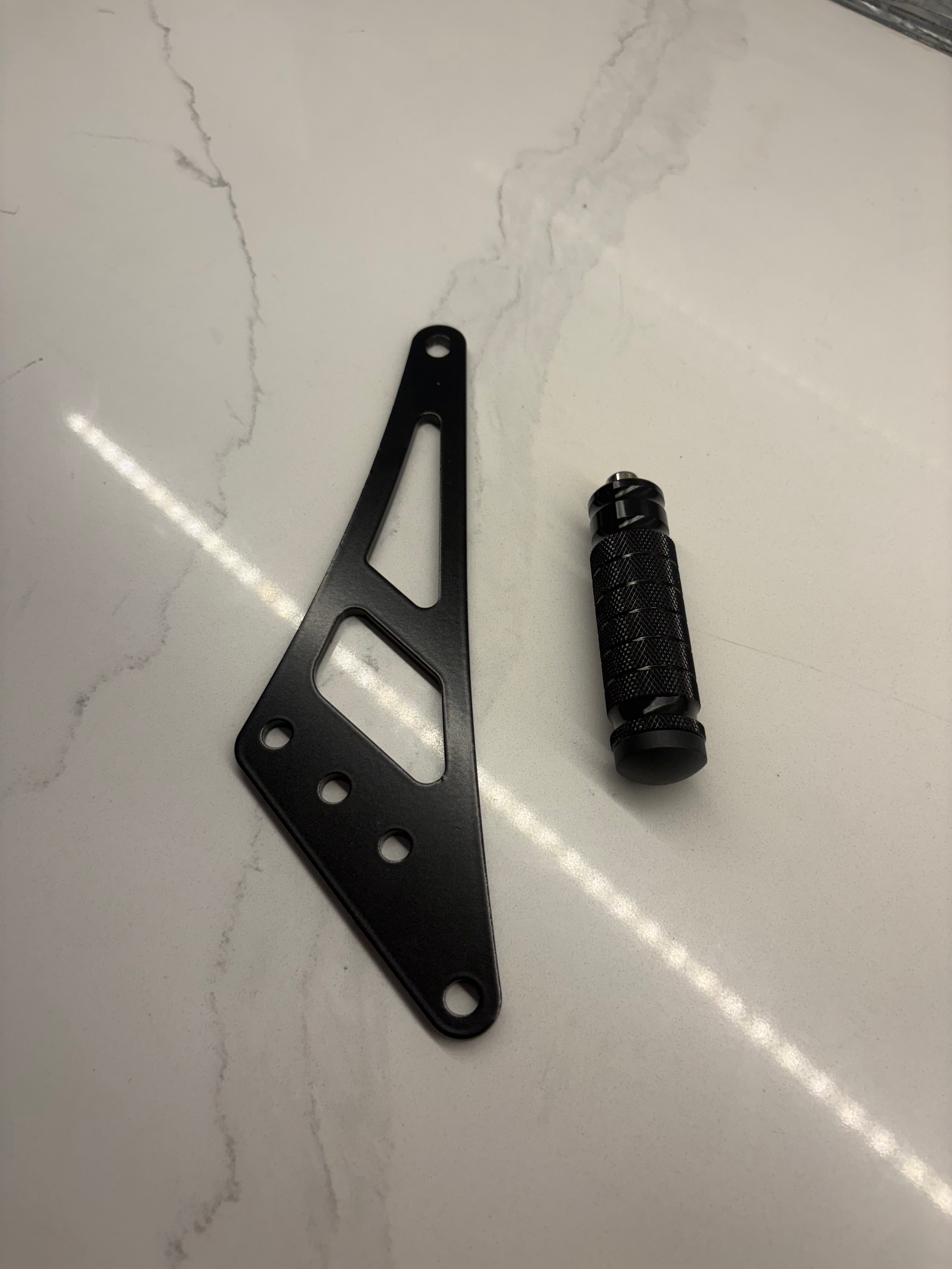 Surron Ultra Bee Shiftlock and Bracket (1-2 Week Preorder) (Collective)